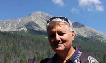 Rozhovor s Ondrejom Krajňákom: Na Slovensku sa bagatelizujú obete komunizmu.