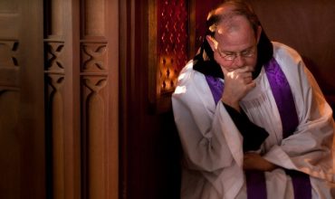 Prečo sa musíme spovedať pred kňazom, aj keď môže byť hriešnejší ako my.