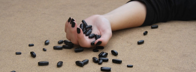 Verného kňaza, ktorý na pohrebe sebevraždu nazval hriechom, chcú umlčať