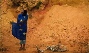 Africký ekonóm: ” Rozvojová pomoc zo západu Afriku ničí, prosím prestaňte s ňou.”