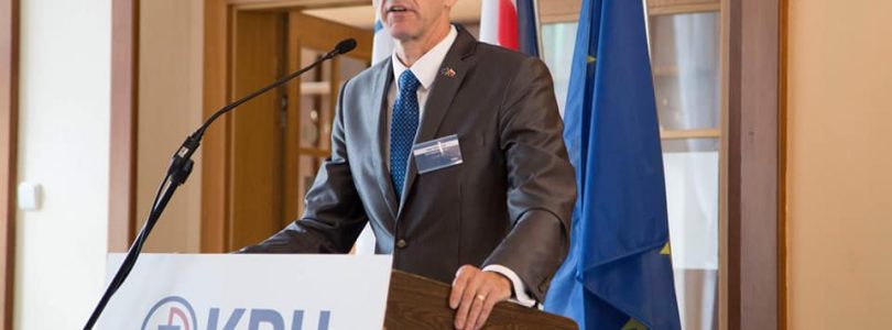 KDH sa po odstúpení Lajčáka, pretláčajúceho genderizmus a pakt o imigrácii, obáva o smerovanie Slovenska