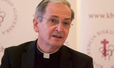 Rozhovor s arcibiskupom Zvolenským o ochrane maloletých