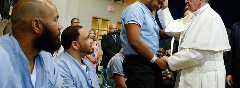 Svätý Otec: Nech sú väznice dielňami ľudskosti a nádeje