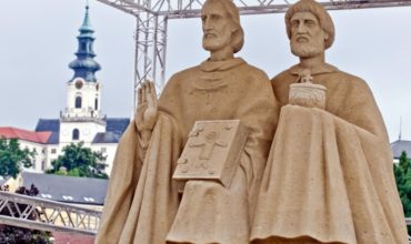 Zvuk zvonov v chrámoch diecézy pripomenie výročie smrti sv. Cyrila