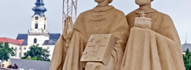 Zvuk zvonov v chrámoch diecézy pripomenie výročie smrti sv. Cyrila