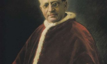 Pius XI v encyklike: tvrdiť, že všetky náboženstvá sú si rovnaké je bludom a zriekaním sa Bohom zjaveného náboženstva