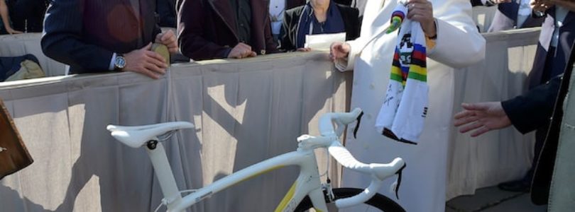 Cyklisti Európy a Afriky u pápeža: Šport učí nevzdávať sa dobrého cieľa