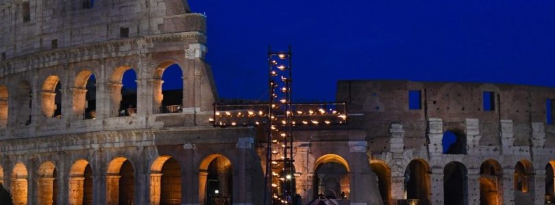 Príhovor pápeža na konci krížovej Cirkvi o krížoch života.