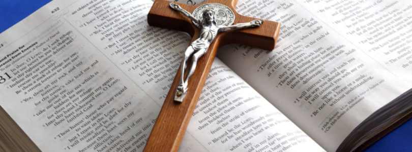 Ak náhodne otvorím Bibliu a prečítam si verš, je to znamenie čo mám robiť?