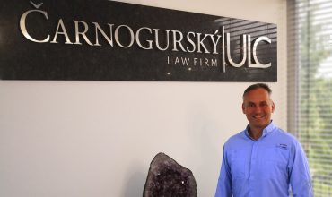 Čarnogurský ml.: Existuje tu organizovaná skupina s cieľom zničiť Katolícku cirkev. Obvinenie Chautura stojí na vode.