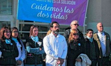 Lekár, ktorý odmietol v 23 týždni potratiť dieťa mieri do väzenia