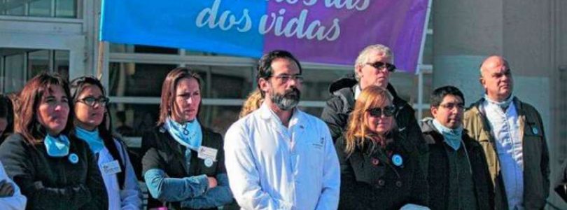 Lekár, ktorý odmietol v 23 týždni potratiť dieťa mieri do väzenia