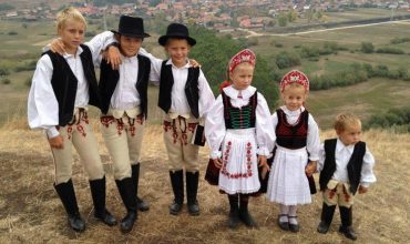 Maďarsku sa darí zvrátiť trend vymierania, narodilo sa najviac detí za 20 rokov