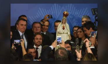 Brazílsky prezident Bolsonaro sa pochválil zasvätením krajiny Panne Márii.