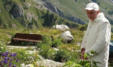 Benedikt XVI.: “Som starý muž na konci života.”