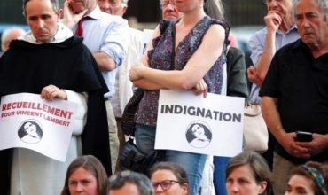 Svätá stolica v reakcii na smrť Vincenta Lamberta: Neupadajme do kultúry skartovania