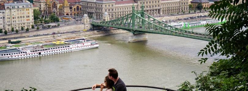 Maďarsko chce podporiť rodiny s tromi deťmi 33 000 eurami