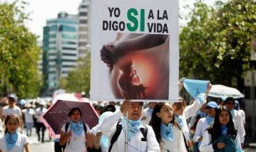 V Ekvádore zamietli legalizáciu umelých potratov