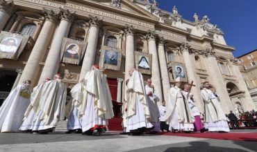 Cirkev má 5 nových svätých