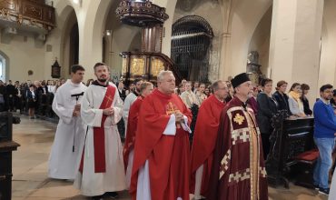 Arcibiskup Cyril Vasiľ v kázni: Mariána Kuffu liberálne média lynčujú