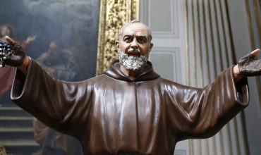 Páter Pio: Diabol by chcel zničiť ruženec, pretože je to modlitba víťazov