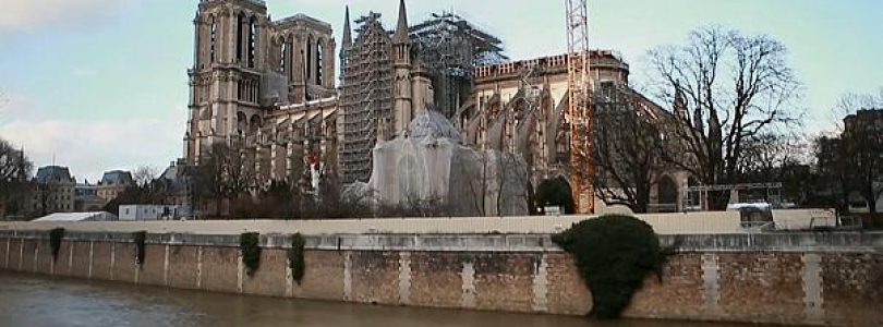 Prvýkrát od Francúzskej revolúcie sa v Notre Dame neslávia Vianoce