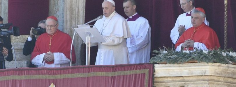 Príhovor pápeža Františka Urbi et orbi: Ľud, čo kráča vo tmách, uzrie veľké svetlo