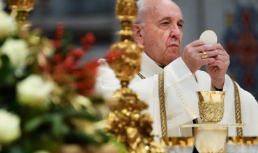 Slávnosť Zjavenia Pána: Klaňanie sa je detoxikácia od závislostí na bôžikoch