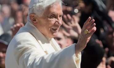 Benedikt XVI: Za potratmi a genderizmom je Antikrist