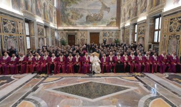 Cirkev evanjelizuje cez manželské páry – príhovor pápeža Rímskej róte