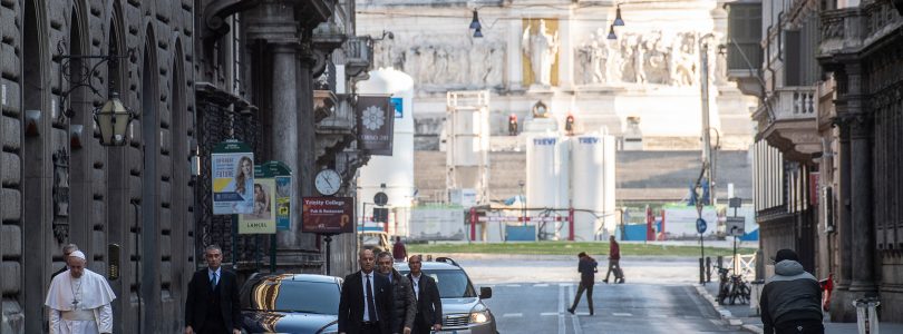 Púťou po Ríme Svätý Otec vyprosoval koniec pandémie