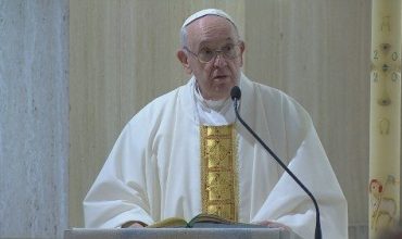 Dozrievajme v dôvernosti s Pánom, Cirkev nie je virtuálna – homília 17. apríla