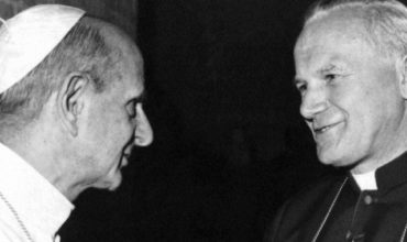 Pápež: Prijímanie na ruku nie je vhodné