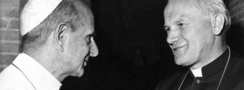 Pápež: Prijímanie na ruku nie je vhodné