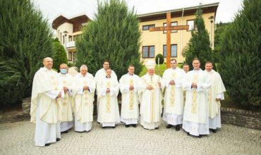 Vo viacerých diecézach Slovenska sa konali kňazské a diakonské vysviacky