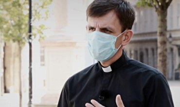 Biskupi pri obmedzení počtov v chrámoch vydajú dišpenz od povinnej účasti